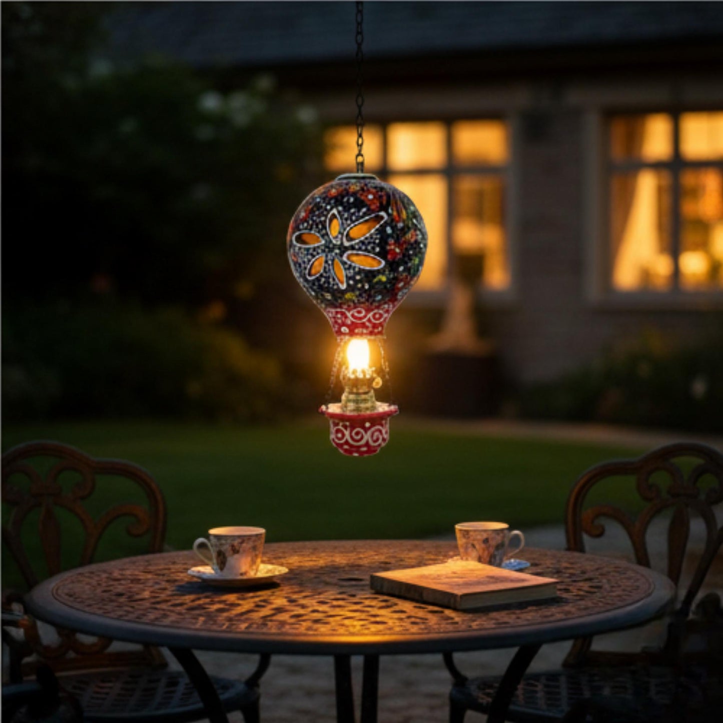 Hand-Painted Hot Air Balloon Hanging Lamp – Vintage Style Gas Lantern